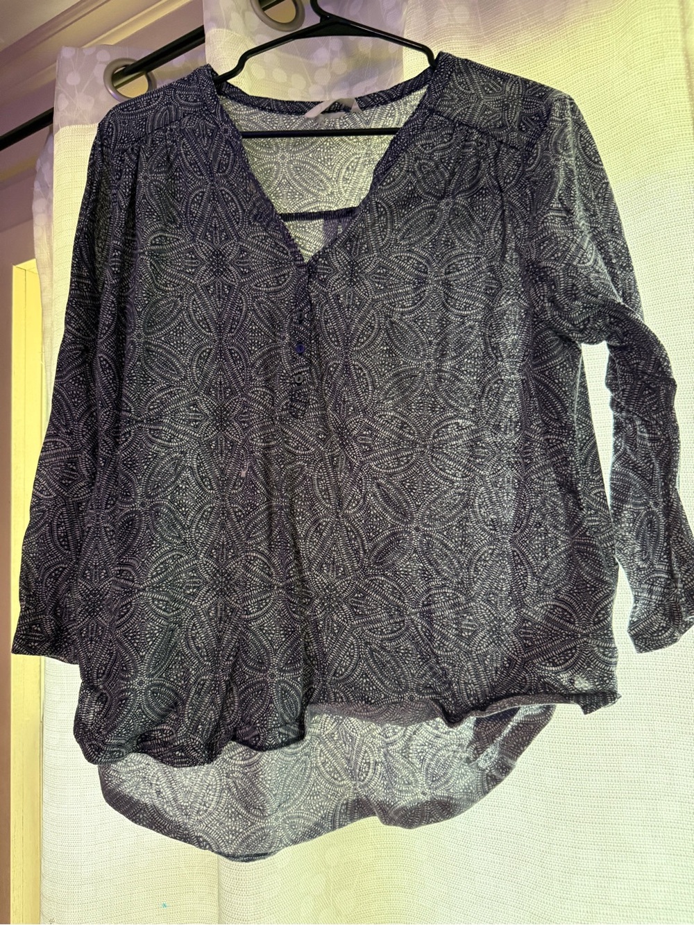 Black Patterned V-Neck Long-Sleeve Women's Blouse